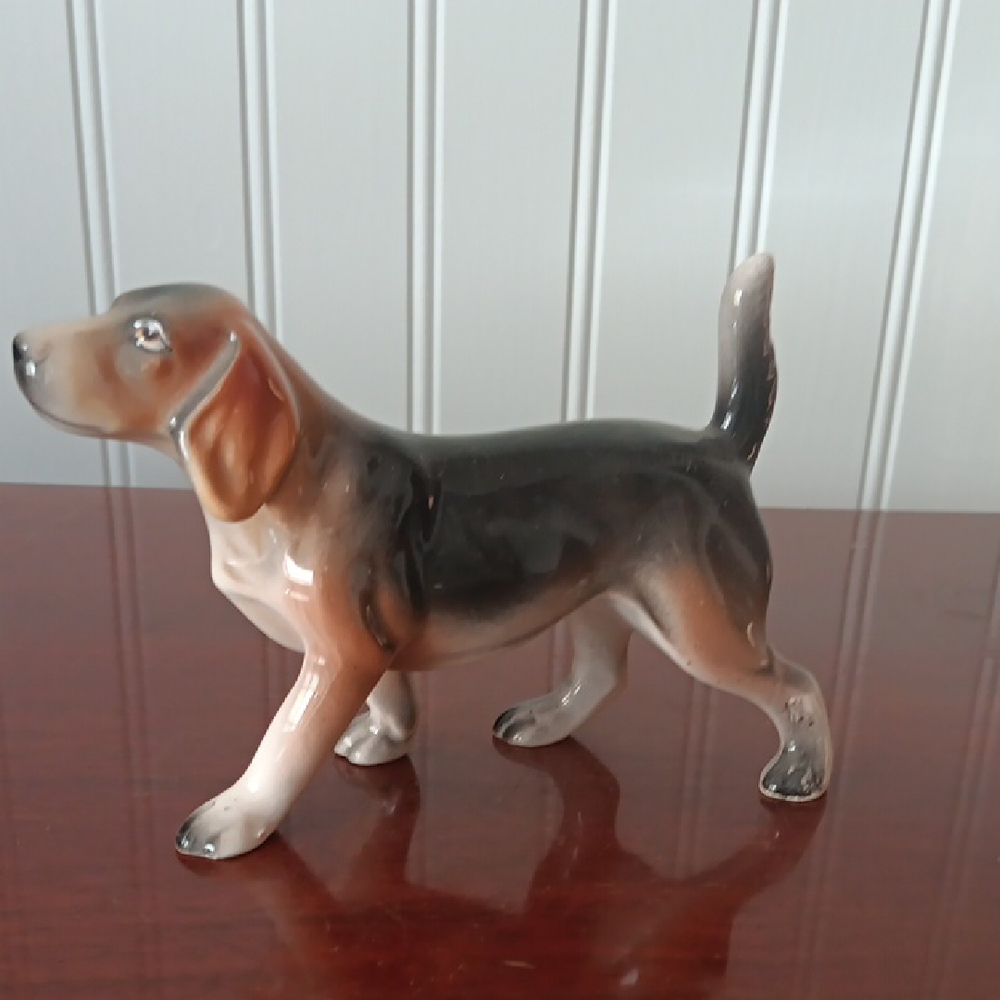 Vintage Detailed dog figurine